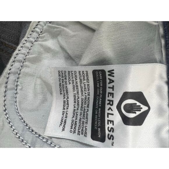 Levi’s Women Blue Denim Jeans Classic Bootcut Size 14 Stretch Embroidered - Picture 11 of 14